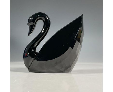 Breathtaking midi size swan that is part of the Soulmates collection. Jet crystal sculpture that captures the elegance and gr