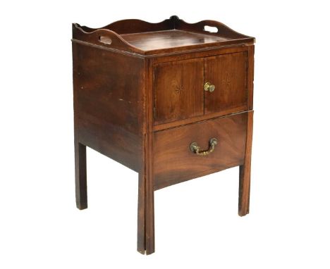 19th Century mahogany tray top commode, 54cm x 48.5cm x 84cm high
