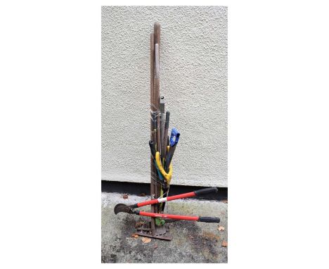 Quantity of garden tools etc