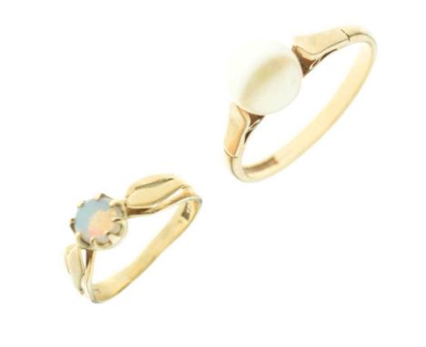 9ct gold ring set a cultured pearl, 7mm diameter approx, size O, and a 9ct gold ring set with an opal, 3.4g gross approxCondi