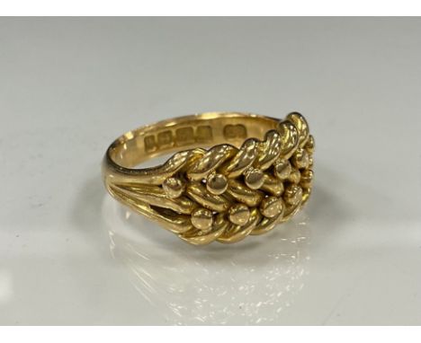 A Victorian 18ct gold rope and bead crest signet ring, Birmingham 1900, size O, 8.9g. 