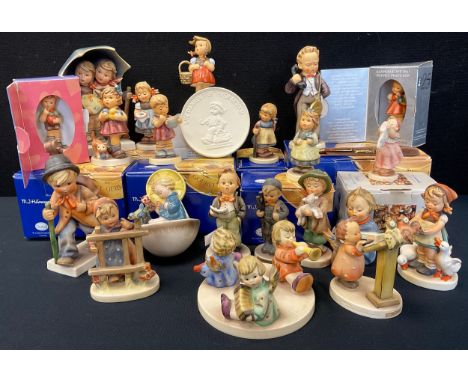 Goebel Hummel Figures - Chef Hello, Bee Hopeful, Gretel Little Shopper, Pixie, Bird Duet, wall pocket etc (22), eleven boxed 