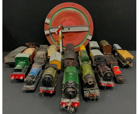 Hornby O Gauge  - clockwork 4-4-2 3362 locomotive, green livery;  other locomotives inc 6600 tank engine, Bramham Moor, 201, 