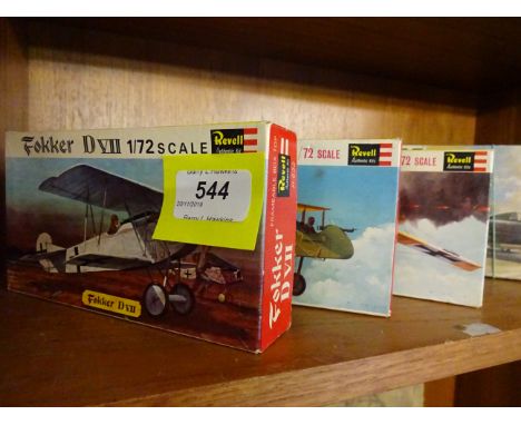 6 REVELL AND FROG SCALE MODEL AEROPLANE KITS