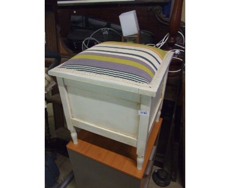 COMMODE STOOL