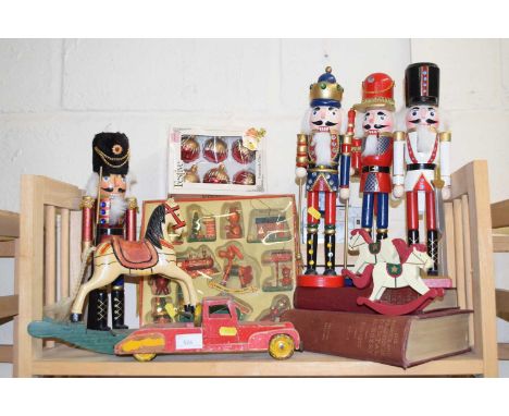 Mixed Lot: four nutcracker figurines, Christmas decorations etc