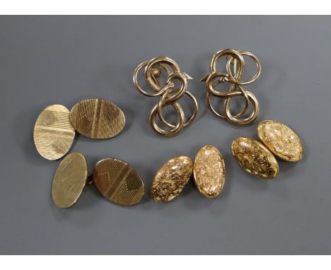 Two pairs of cufflinks incl. 9ct and a pair of earclips.