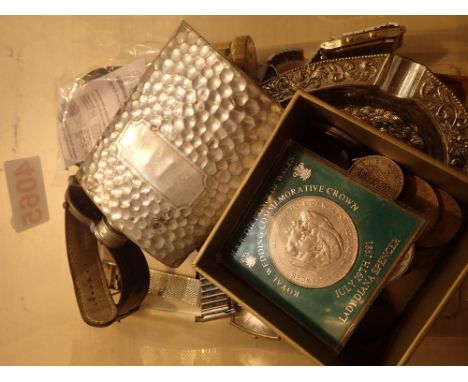 Box of small collectables including coins crowns wristwatch and a Swiss type army knife