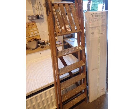 Large 5 step folding step ladder 