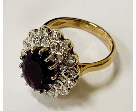 9 CARAT GOLD DIAMOND &amp; AMETHYST RING SIZE N