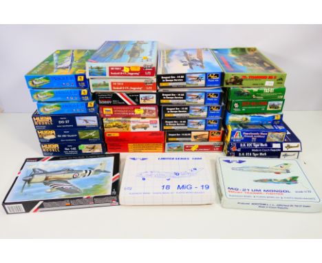 Huma - Special Hobby - Classic Plane - Others - A mixed boxed group of 27 plastic model kits, predominately made up of 1:72 s