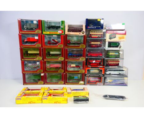 Corgi Original Omnibus - EFE - Classix - Oxford Diecast - Other - A boxed group of over 20 diecast models in various scales, 