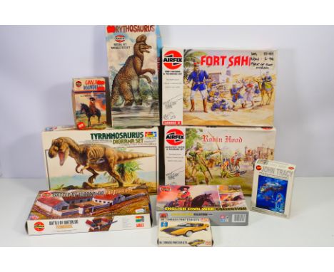 Tamiya - Airfix - Imai - A group of boxed collectable plastic model kits in various subject matters and scales. Lot includes 