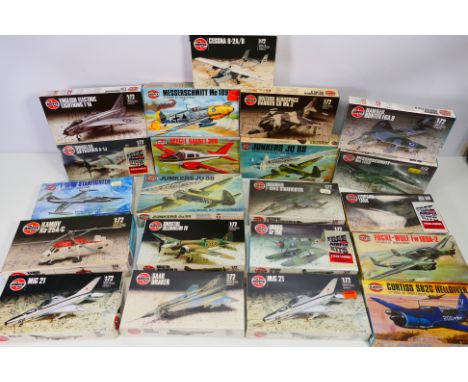 Airfix - 21 plastic model aircraft kits in 1:72 scale from Airfix. Lot includes Airfix #902037 Focke Wulf Fw189A-2; #02031-0 