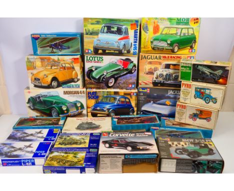 Tamiya - Frog - Revell - Novo - Other - A boxed collection of plastic model car, aircraft and military vehicle kits in a vari