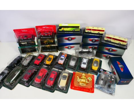 Atlas Editions - Cararama - Altaya - Armour Collection - Other - Approximately 30 boxed and carded diecast model vehicles in 