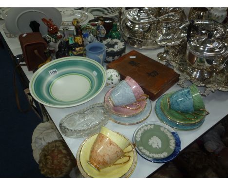 VARIOUS CERAMICS, GLASS, etc, to include Royal Albert, Poole, Wedgwood etc
