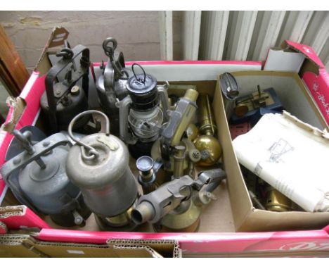 MISCELLANEOUS METALWARE, INCLUDING A BRASS DAVY LAMP BY THE WOLF SAFETY LAMP COMPANY LIMITED SHEFFIELD, A JAPANESE HURRICANE 