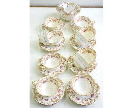 A ROYAL DOULTON BONE CHINA TEA SERVICE, DECORATED WITH FESTOONS AND ROSES, PRINTED MARK, EARLY 20TH C
