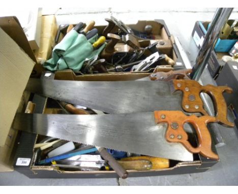 WOOD WORKING TOOLS, INCLUDING RECORD HAND PLANES, MISCELLANEOUS CHISELS AND SAWS, ETC