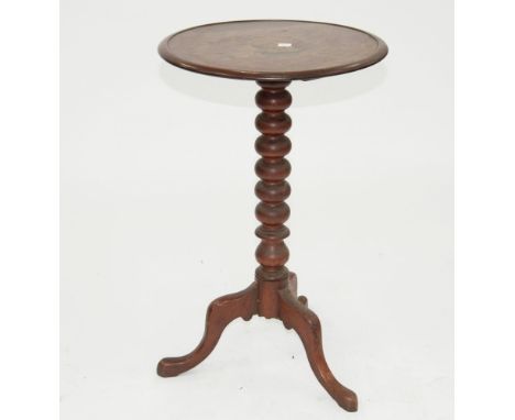 A VICTORIAN MAHOGANY TRIPOD TABLE ON TURNED COLUMN, 75CM H X 46CM D