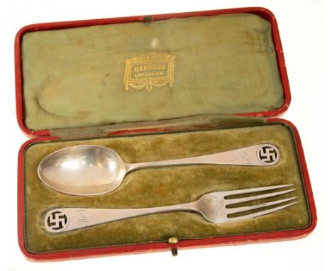 A GEORGE V SILVER FORK AND SPOON WITH PIERCED SWASTIKA TERMINAL, LONDON 1902, CASED, 1OZS 16DWTS++CASE WORN