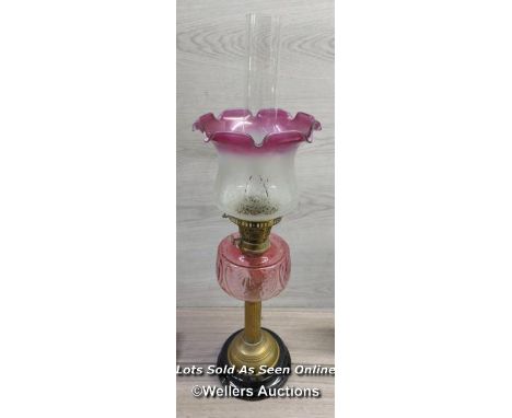 *ANTIQUE CRANBERRY GLASS OIL LAMP CORINTHIAN BRASS COLUMN FLUTED SHADE