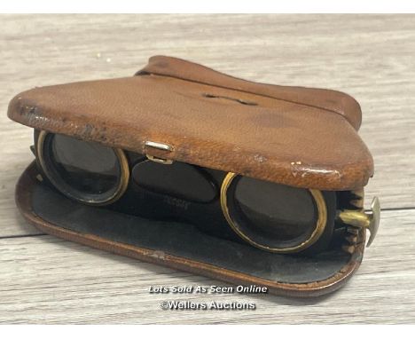 VINTAGE FOLDINBG OPERA GLASSES 