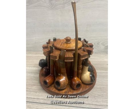 *SMOKING PIPE DISPLAY STAND WITH TEN PIPES INCLUDING JAMBO AND K&amp;P