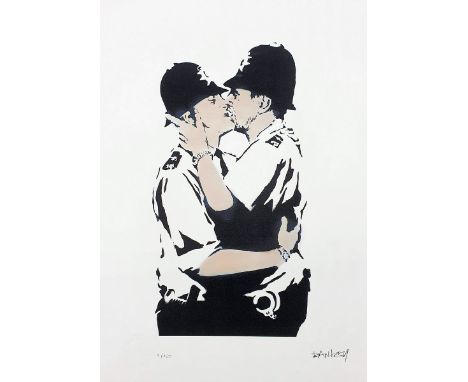 BANKSY (Né en 1974), d'aprèsKissing CoppersEpreuve offset sur papier d'art texturé 300 gr/m²Signée dans la planche en bas à d