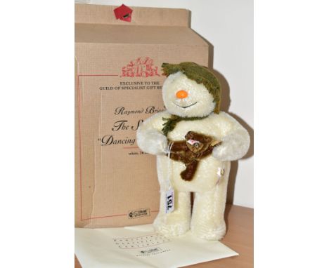 A BOXED STEIFF RAYMOND BRIGGS 'THE SNOWMAN DANCING WITH TEDDY' SOFT TOY, a Limited Edition exclusive to The Guild of Speciali