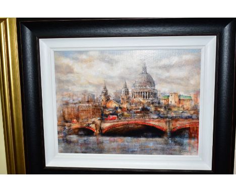 GARY BENFIELD (BRITISH 1965) 'ST PAULS', a limited edition print of a London cityscape 35/195, signed lower right, with certi