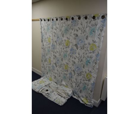 A SET OF FOUR FLORAL ON WHITE GROUND HOOPED CURTAINS, in two sizes, two larger curtains, width 400cm x drop 200cm, two smalle