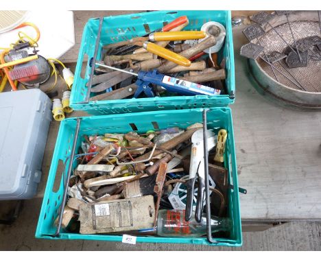 Two crates of garden shears, slate cutter, hand fork etc.
