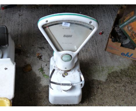 A set of Avery Shop scales (lacking weighing pan)