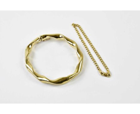 A 9ct yellow gold wrythen twist hinged bangle, and a 9ct yellow gold flat link bracelet, combined approx. 18.17g (2) 