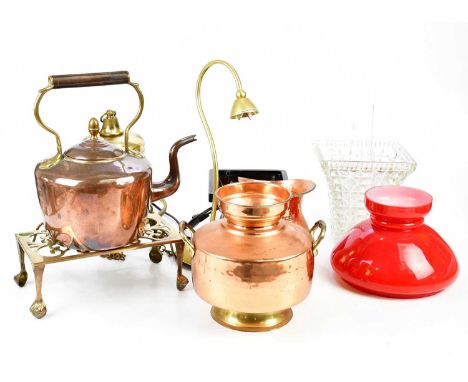 A small quantity of metalware including a brass ceiling light, a copper kettle, a brass trivet, brass jam pans, etc.