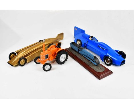 SCHYLLING COLLECTORS SERIES; a boxed model of Sir Malcolm Campbell's official 1933 world record speed car, Bluebird, a boxed 