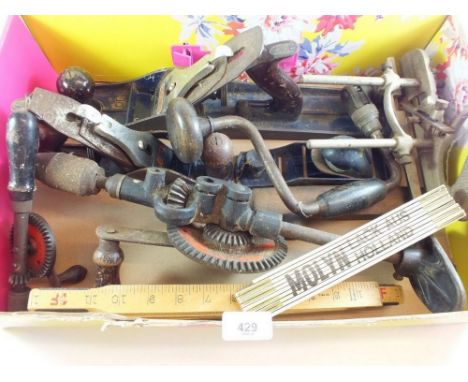 A selection of 'Record' planes and other tools - includes a 'Record' No 6, 044, 0130, 101 etc