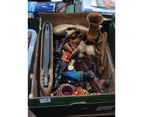 Wooden Items to include figure of dolphins leaping, vintage loom shuttles, various small items of treen, carved mushrooms and