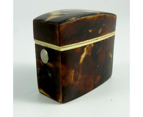 A Victorian tortoishell ring box, cushioned cuboid form, push button catch with hinged lid, velvet lined interior, 3.5cm long