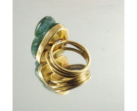A Mid Century 18ct yellow gold ring, circa 1950, mounted with natural tourmaline stone naturalistically carved with a swan mo