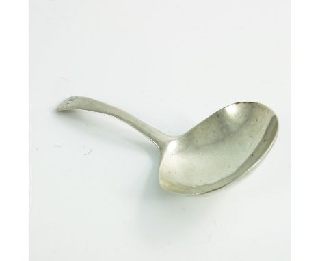 A George III silver caddy spoon, Thomas Wallis, London 1795, plain form, 7.5cm long, 0.29ozt
