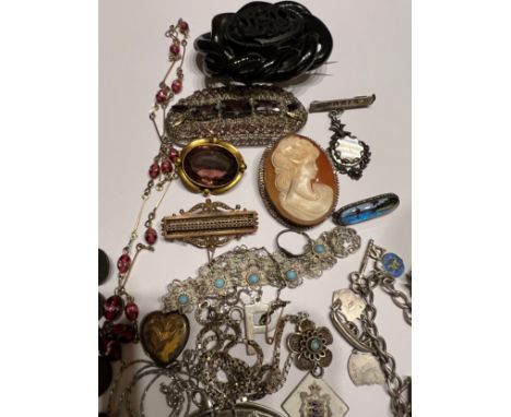 A quantity of Victorian, Edwardian and later jewellery to include jet brooch, silver St. Christopher plaque,Birmingham 1920 m