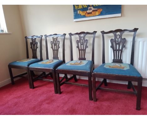 Set of four mahogany Victorian Chippendale style dining chairs with square moulded legs and carved, pierced splats and tapest