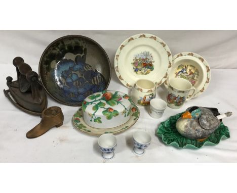 Miscellany of items to include a Lyng box iron on stand, wooden boot, pair of egg cups mark to base, Casa Pupo duck on stand 
