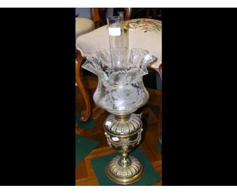A decorative Victorian brass oil lamp with shade - H60cmCONDITION REPORTAs per imagesone small chip to glass shade as shown i