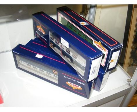 Seven boxed Bachmann carriagesCONDITION REPORTas per images