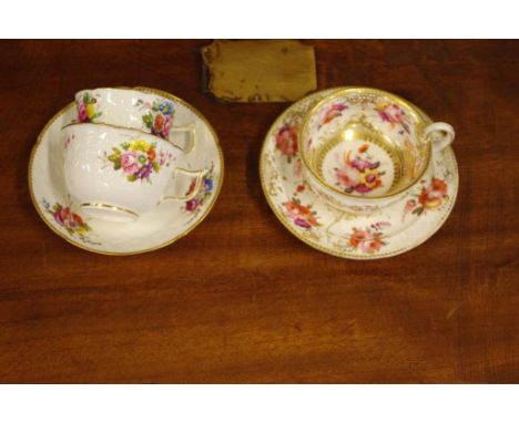 Spode early 19th century trio & a Coalport cup and saucer circa 1820, both with cracked saucers