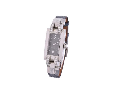 Y Jaeger LeCoultre, Ideale, ref. 460.8.08, a lady's stainless steel and diamond wrist watch, no. 2311974, quartz movement, 7 